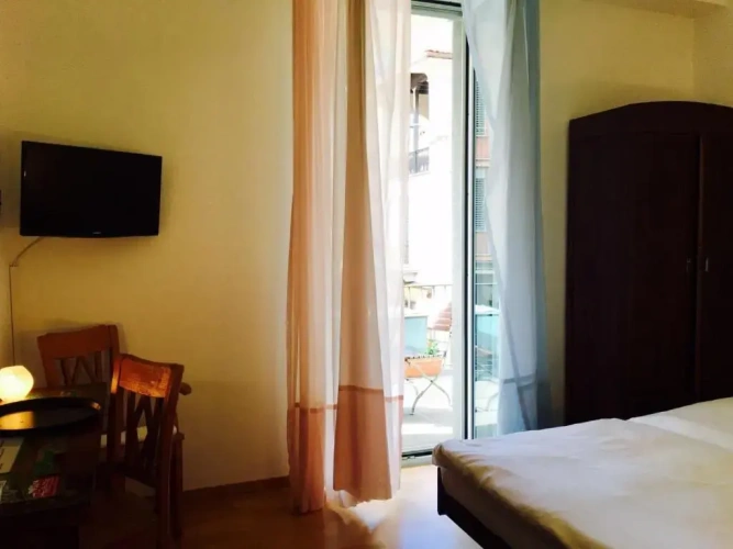 Standard Double room with view