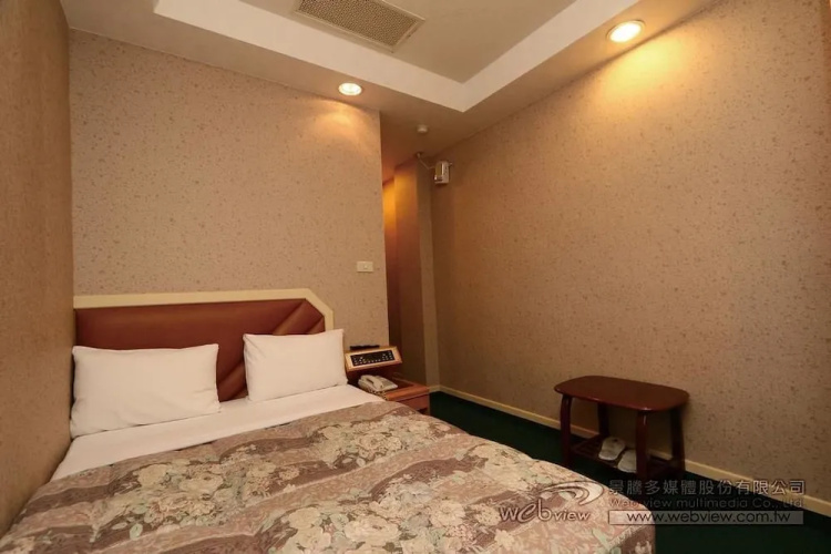 Ye-Shi Ri-Xin B&B