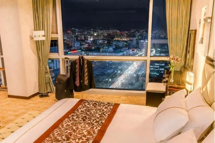 Presidential Suite with view