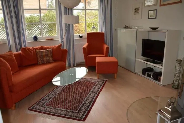 3 Bedrooms Cottage