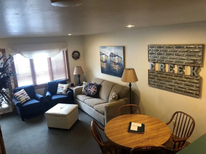 Evergreen Hill Condominiums