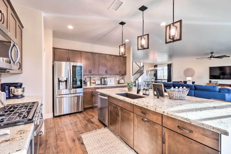 4 Bedrooms Cottage