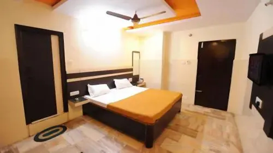 MR Hotels