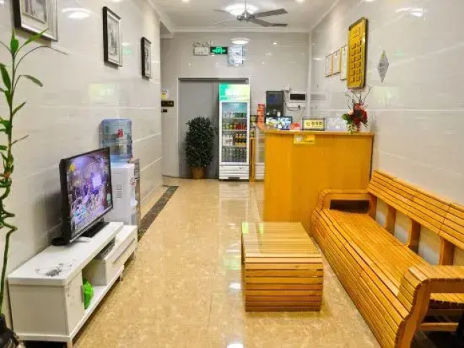 Yayuan Hostel