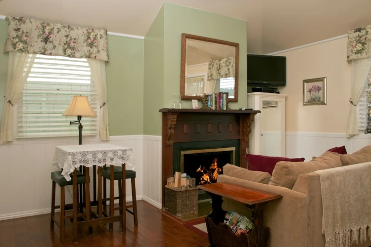 Double Cottage