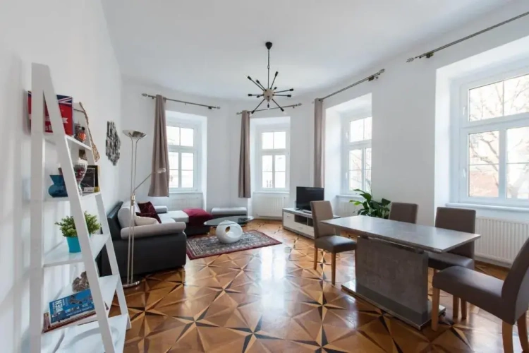1 Bedroom Apartment