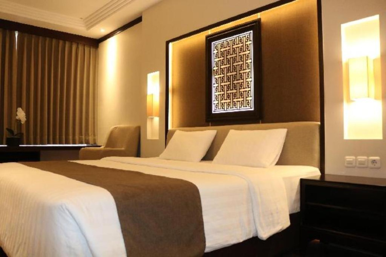 Tanjung Plaza Hotel