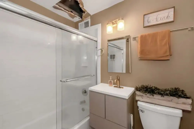 Lux 2BR Condo w/ King Beds DTWN