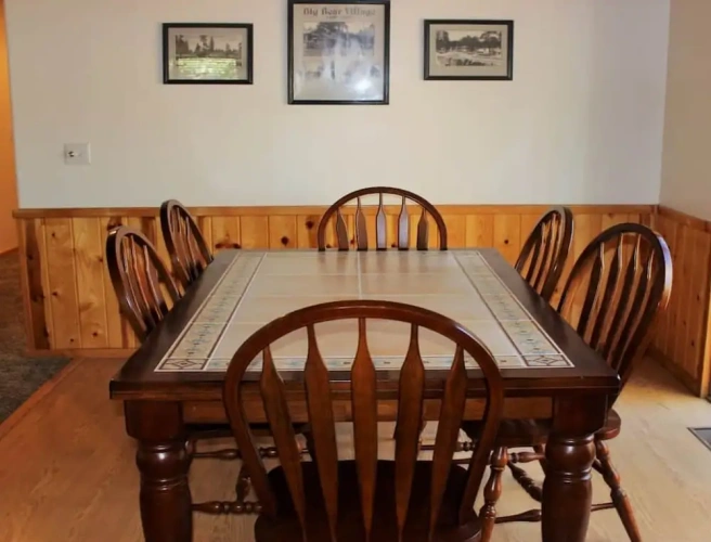 4 Bedrooms Cottage