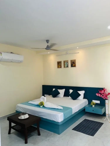 6 Bedrooms Premium Villa with balcony and with city view