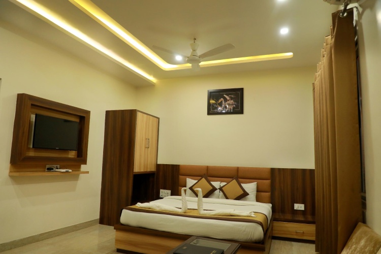 Standard Family room