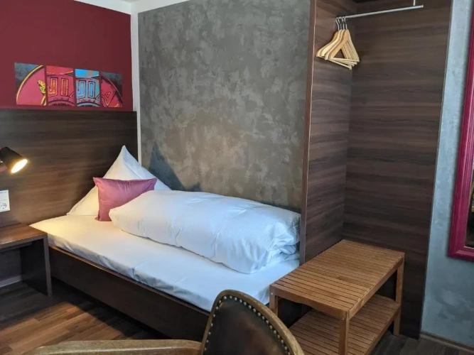 Standard Single room