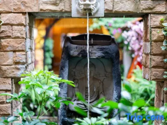 Blessed Harmony Hostel (Lijiang Old Town Mu's Mansion Branch) - Lijiang