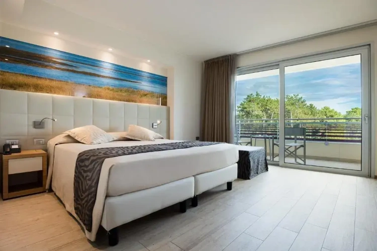 Standard room with balcony