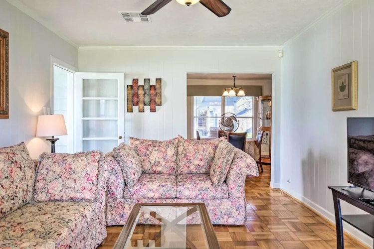 3 Bedrooms Cottage