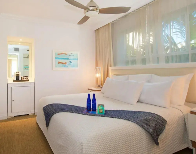 Blue Moon Hotel, Autograph Collection