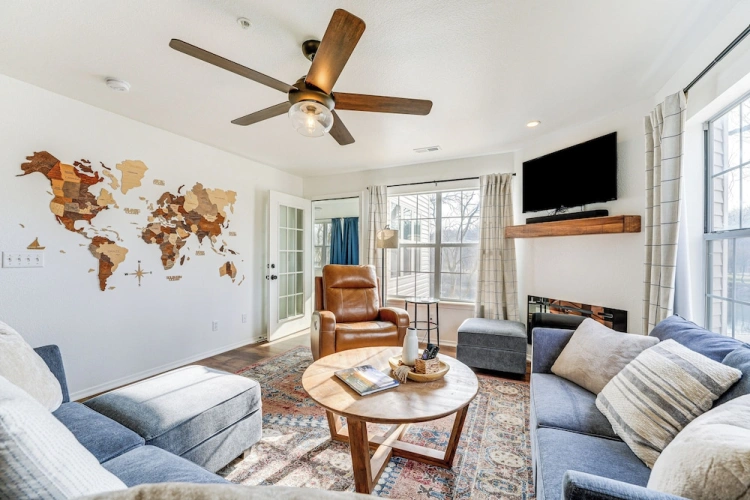 2 Bedrooms Apartment