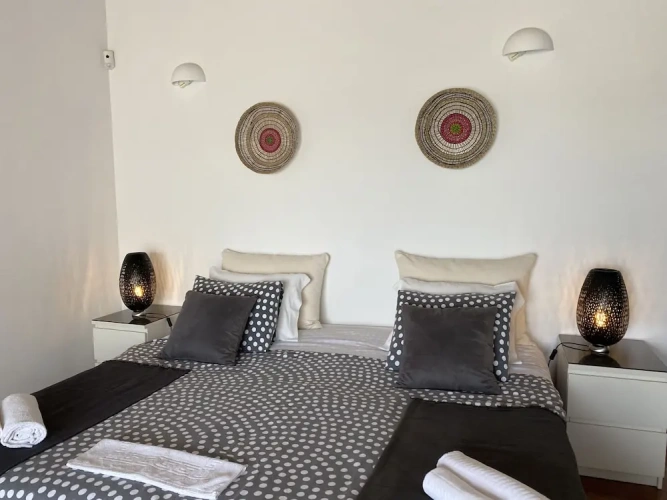 Deluxe Apartment