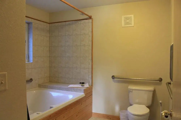 Viking Bay Resort & Lodge