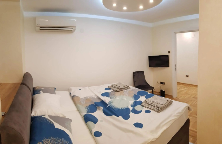 Dynasty Apartments