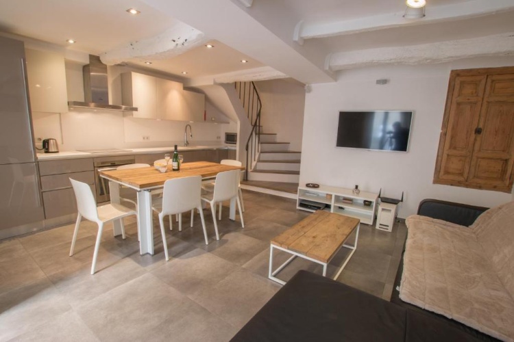 2 Bedrooms Cottage