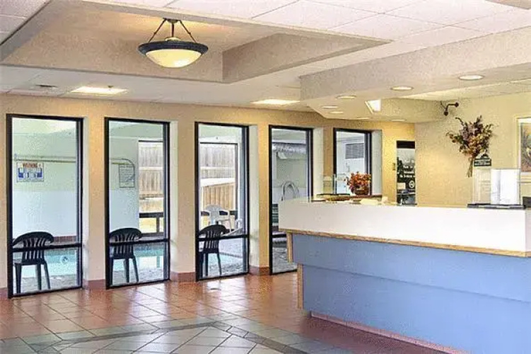 Days Inn South