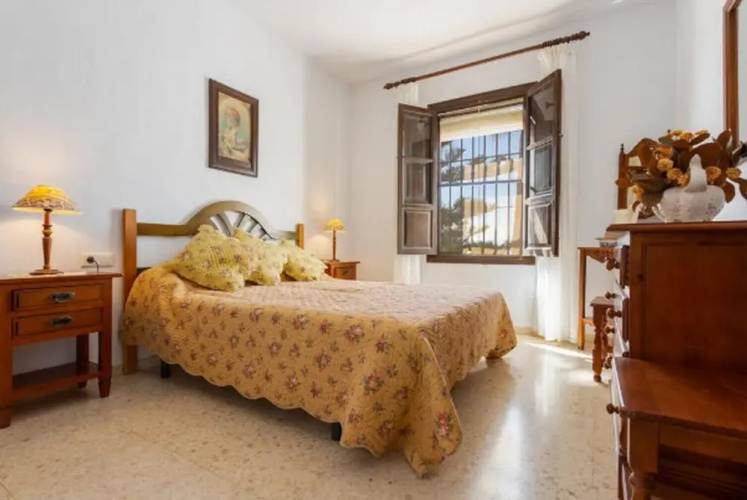 1146 Villa Hermoso