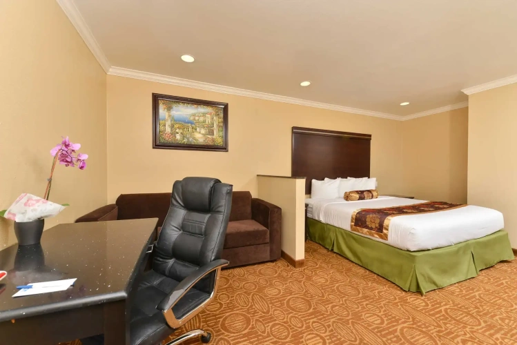 Quadruple Suite