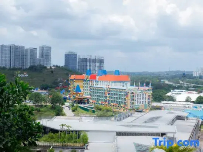 Skyline Serenity Nr Legoland - 3Br3B - by Cowidea