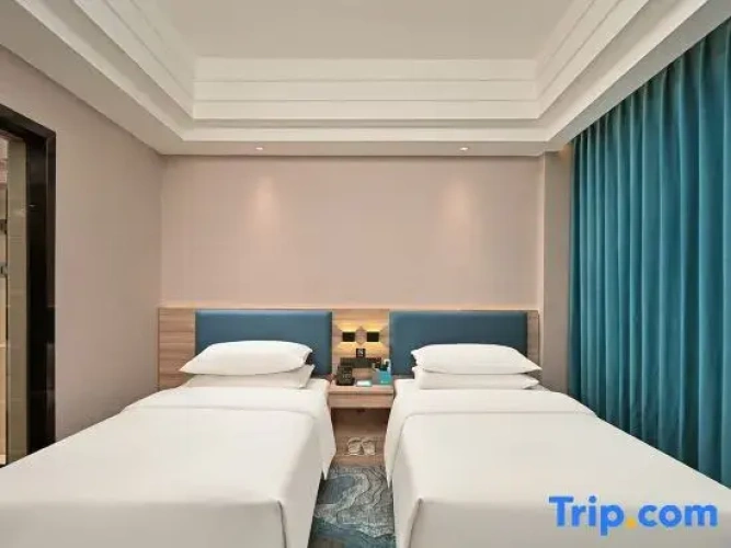 Standard Twin room with mountain view