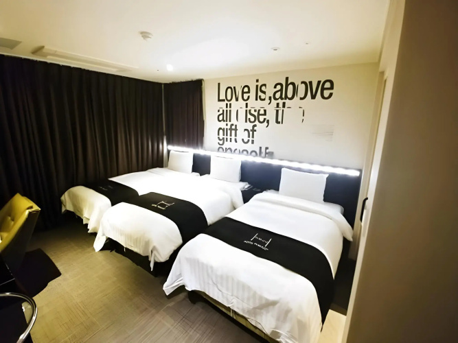 Publico Hotel