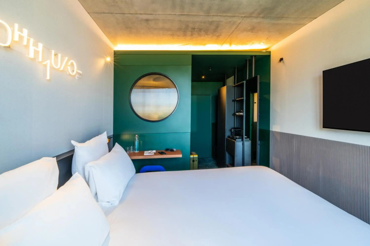 Tribe Paris Clichy