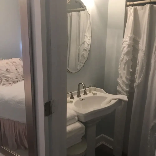 1 Bedroom Deluxe Cottage