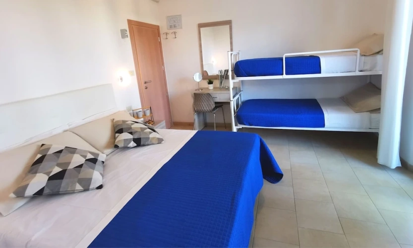 Standard Quadruple room