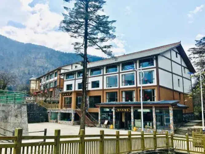 Jinchuan Hotel