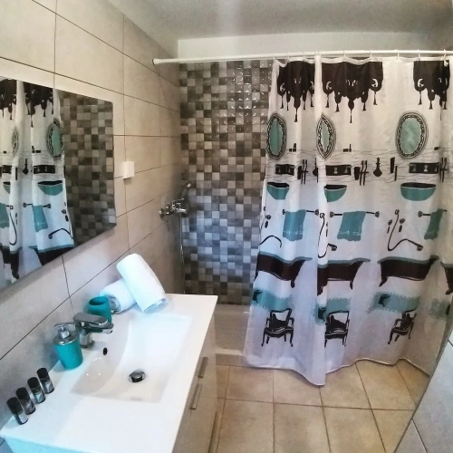 Deluxe Studio