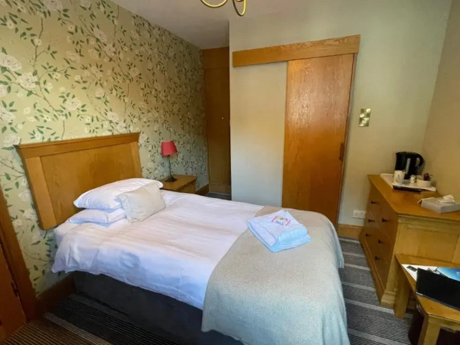 Standard Single room