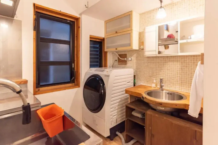 back alley residence Hibi