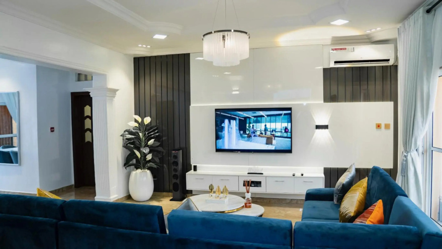 Nansource Luxury 3 bedroom Apartment