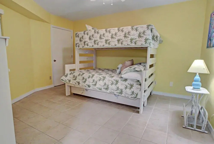 Harbour Place 409 - 3 Br Condo