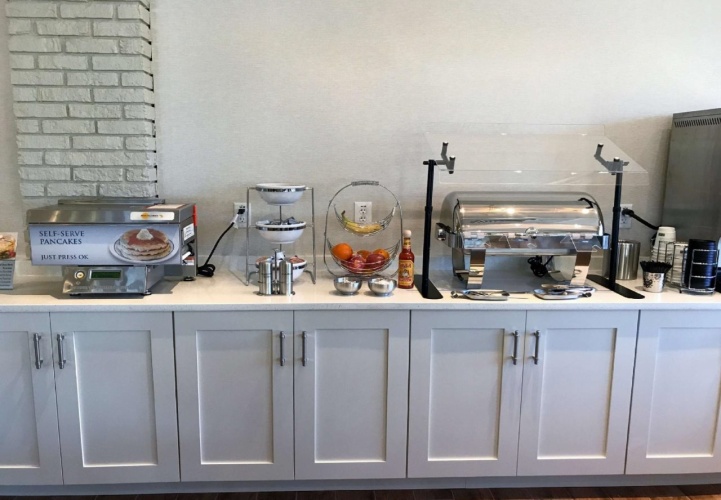 Best Western Plus Yacht Harbor Inn photo 39