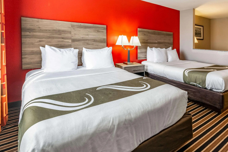 Quality Suites Tulsa I-44