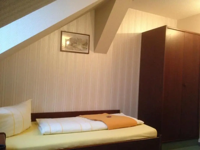 Standard Single room