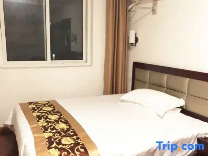 Three Gate 9 1 Hotel