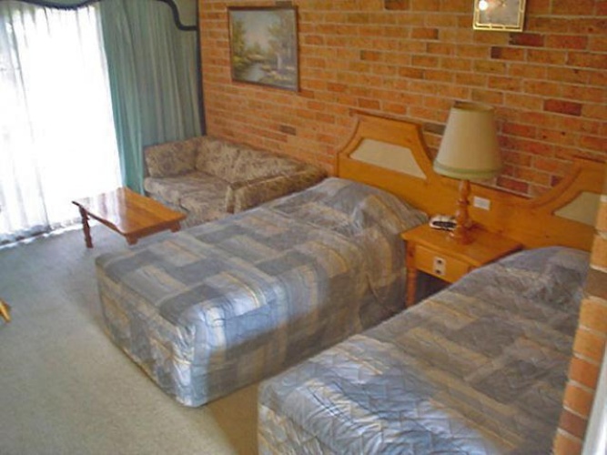 Standard Twin room