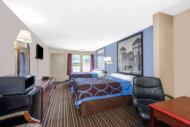 Super 8 by Wyndham Gadsden AL