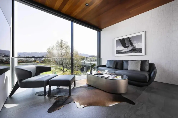 Kamo Residences by Reflections