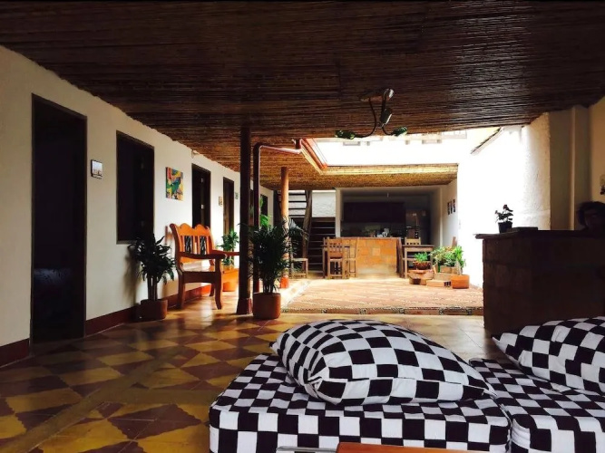 Sgt Pepper's Hostel