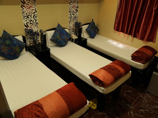 Standard Triple room