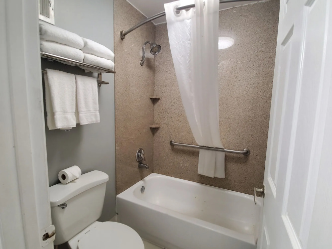 Vero Beach Inn & Suite photo 11